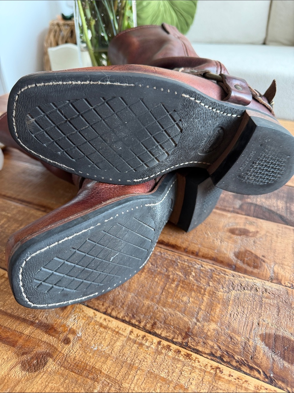 Frye Harness Boots!! ❤️ - Picture 5 of 7